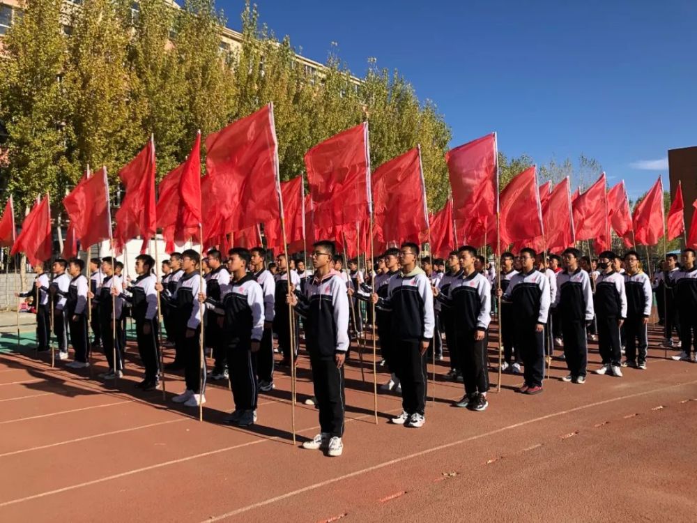 关于顶尖球队实力角逐，焦点战事震撼开幕的信息