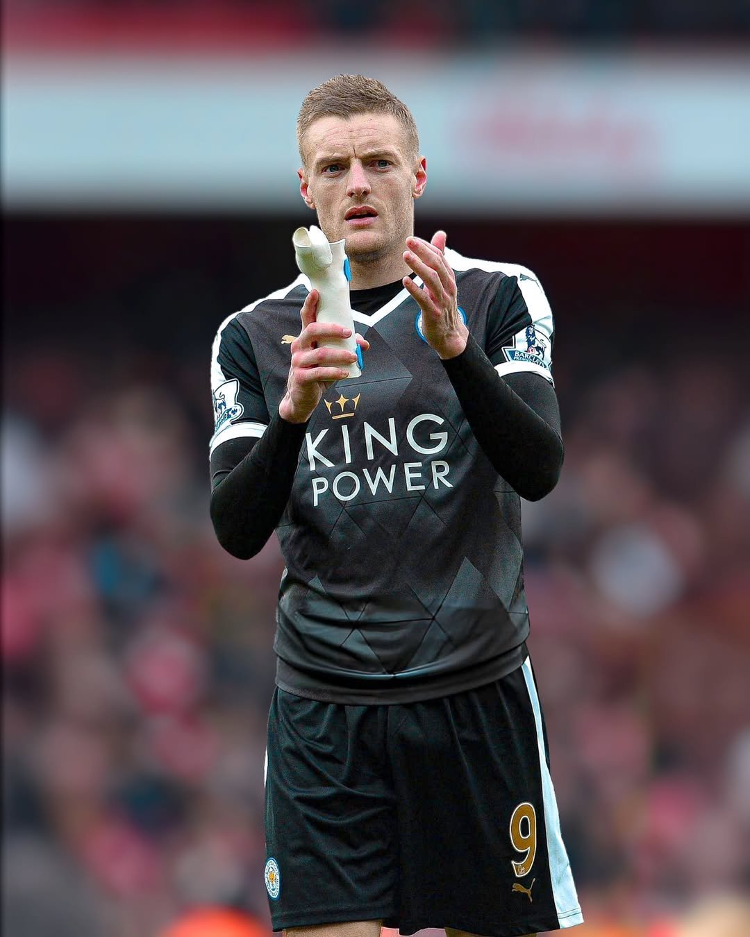 关于曼城豪取胜利,球队声势如虹的信息 关于曼城豪取胜利,球队声势如虹的信息