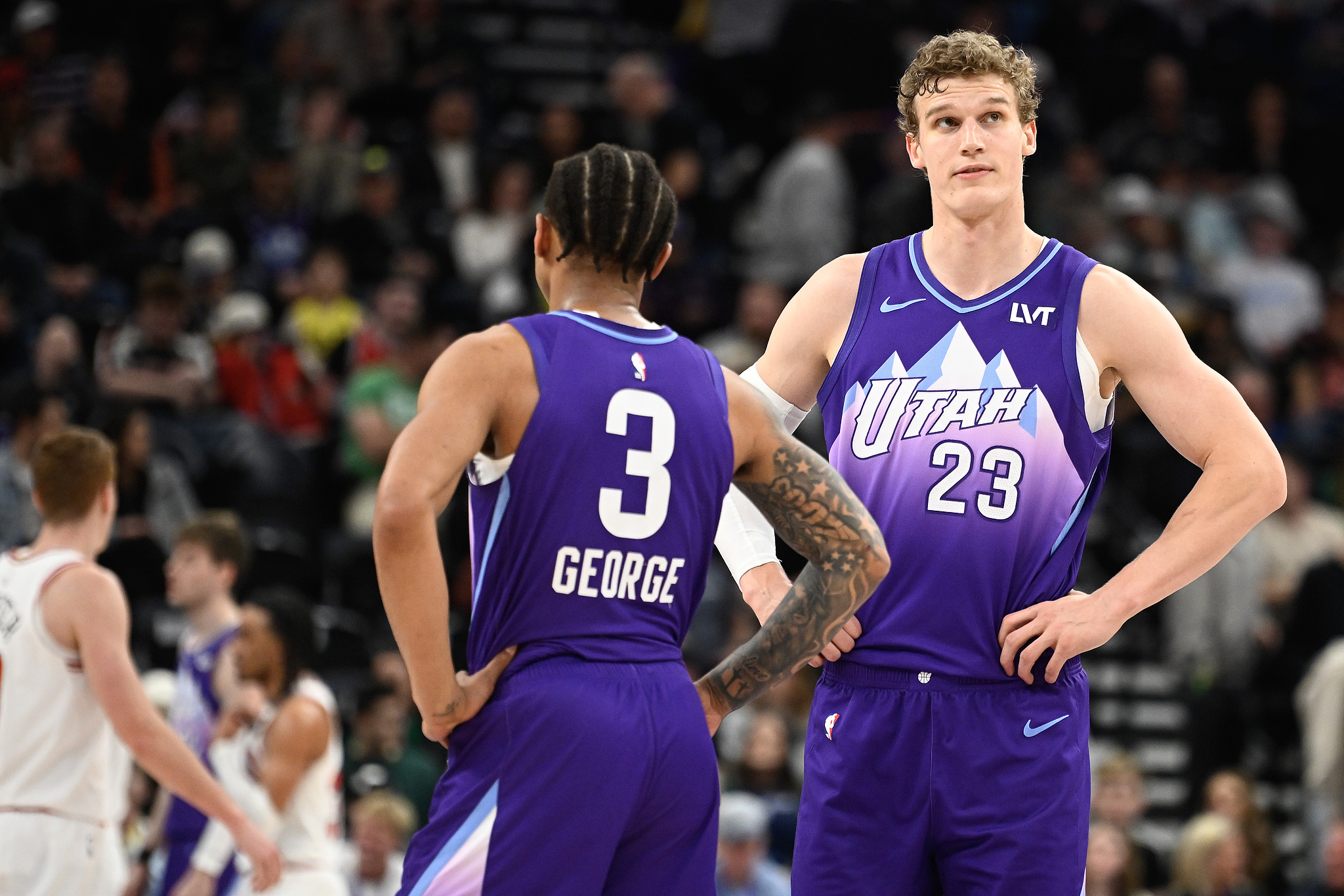 包含公牛队遭遇活塞队,战胜乔治16分的词条 包含公牛队遭遇活塞队,战胜乔治16分的词条