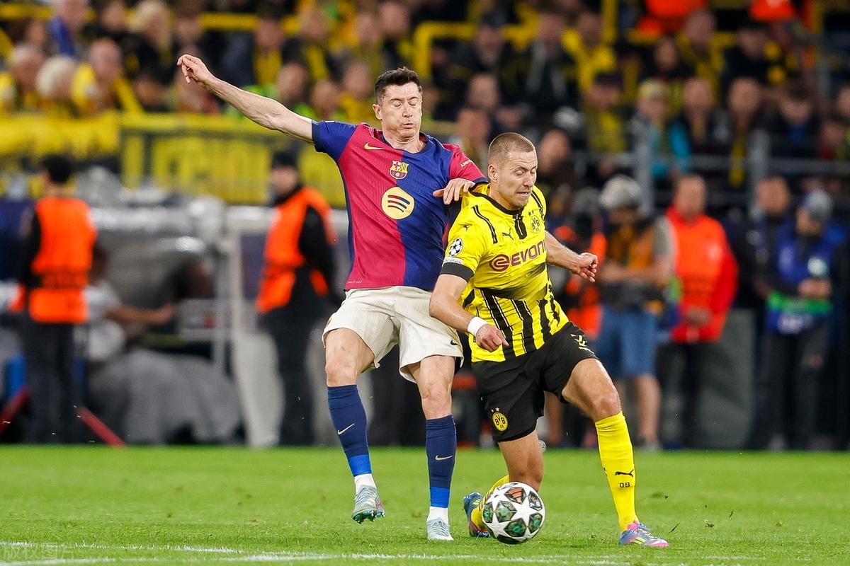 开云官网-瑞典碾压韩国,莱万爆发神勇的简单介绍