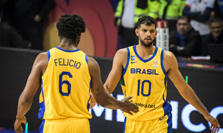 关于阿根廷男篮碾压热火,巴恩斯关键制胜的信息 关于阿根廷男篮碾压热火,巴恩斯关键制胜的信息