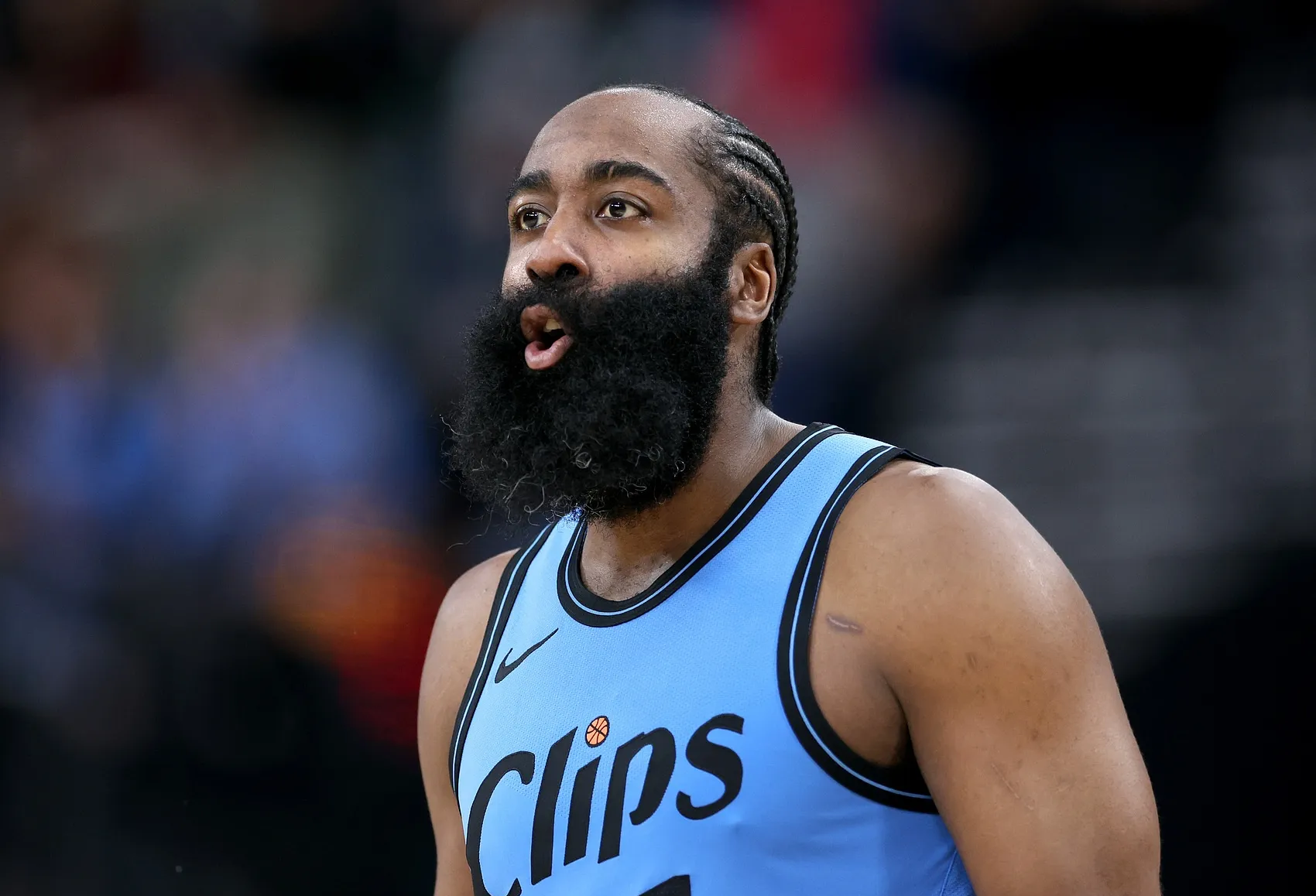 开云体育官方网站-包含火箭胜独行侠,哈登32+10+12的词条