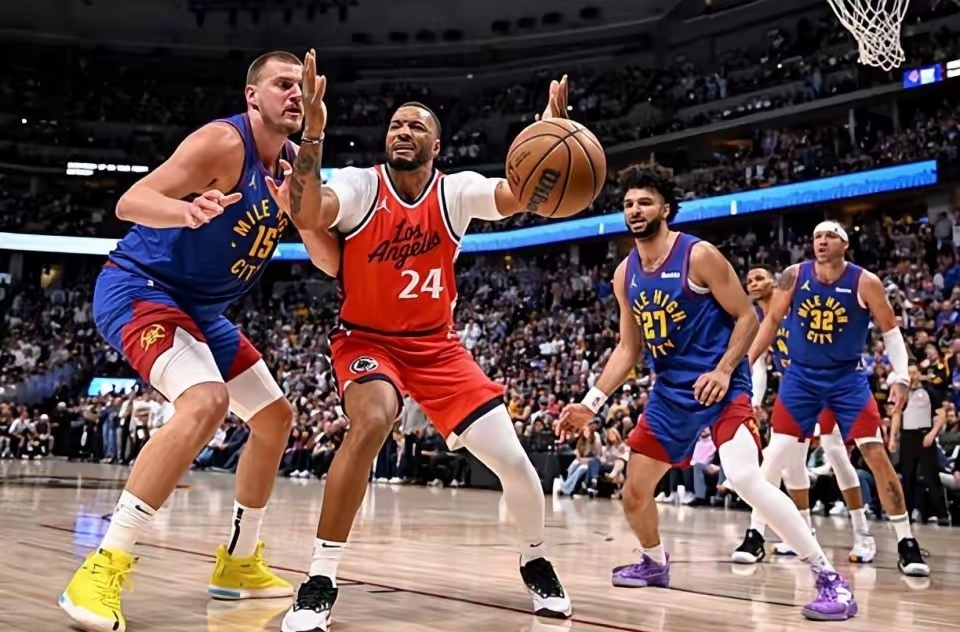 湖人B队碾压雄鹿，凯尔·库兹马绝境逆转的简单介绍