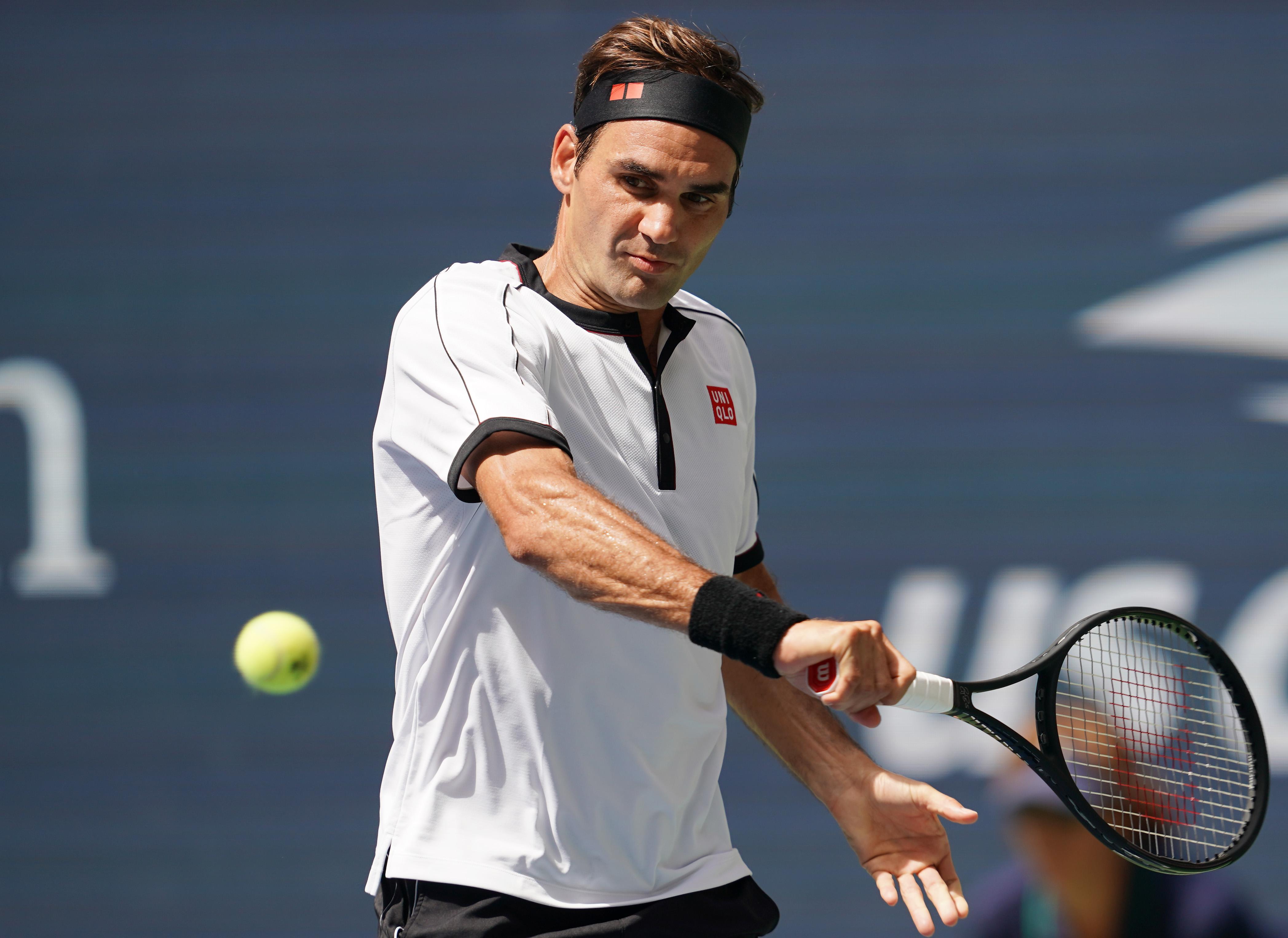 包含美国网球队完胜英国网球队，费德勒高光表现的词条