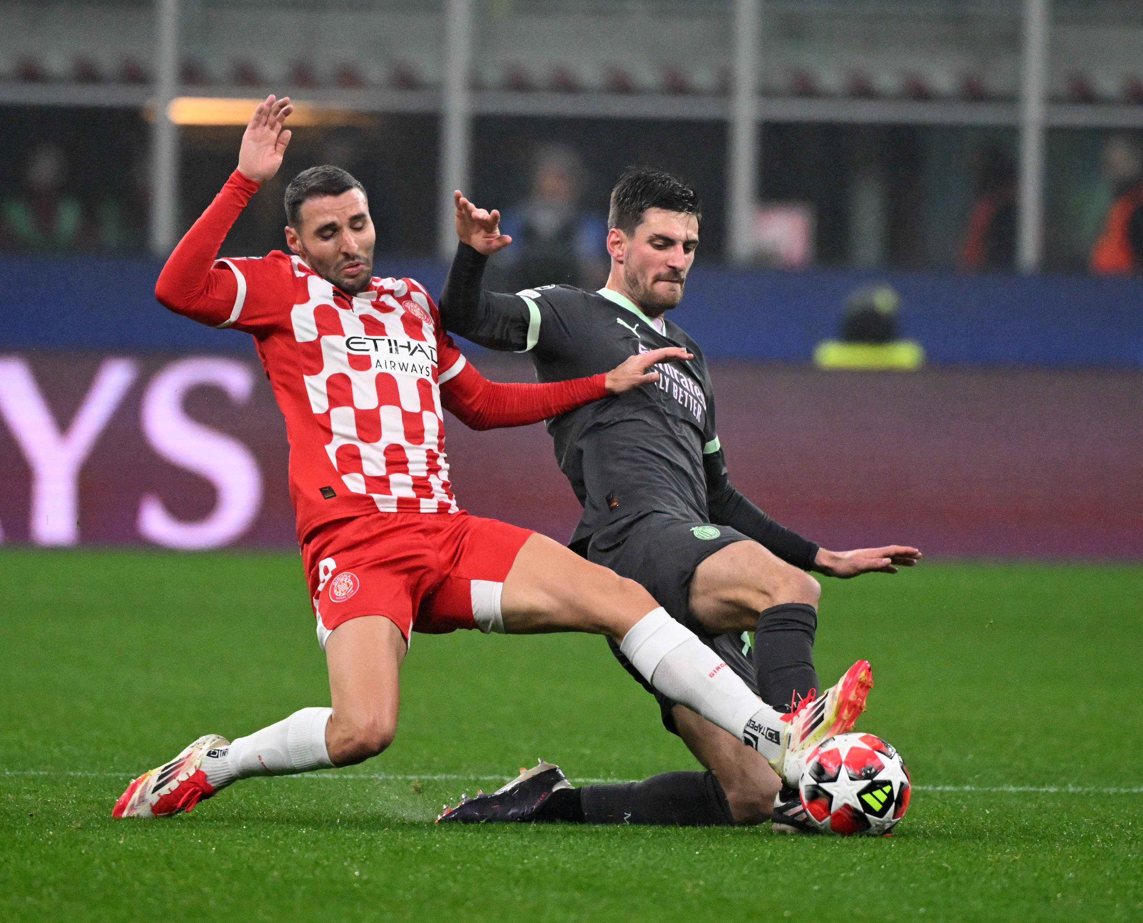 关于AC米兰翻盘那不勒斯，萨拉赫带队取胜的信息