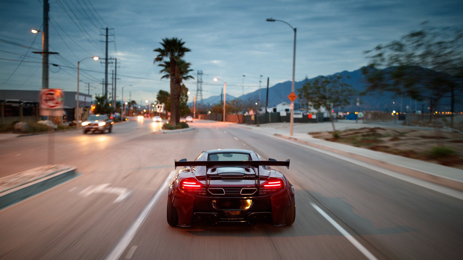 双料压制,开拓者精妙战术与詹姆斯防守囚笼如何击溃上海队