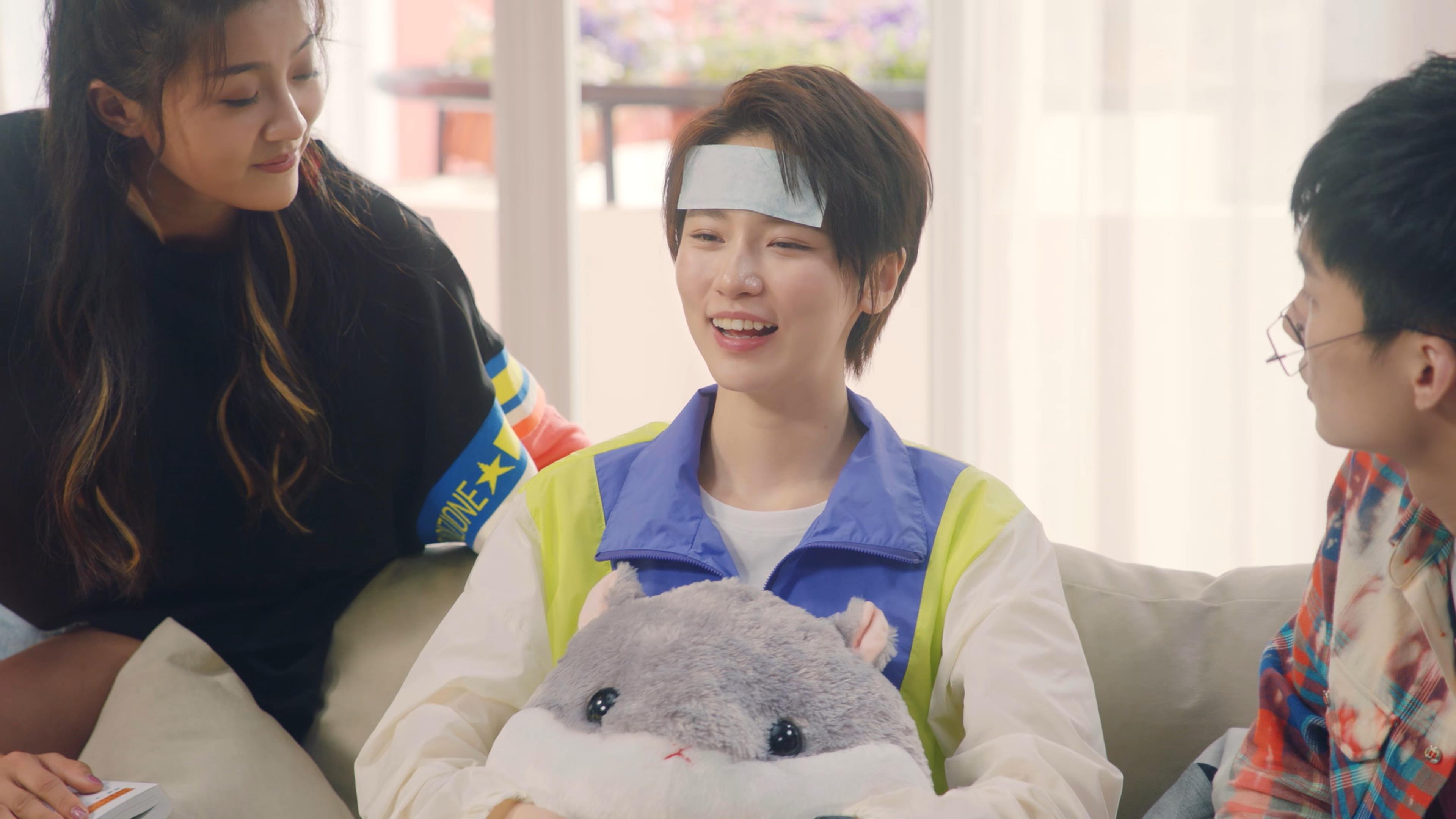 数据王冠加冕新王，冷门风暴撼动秩序，加维的蜕变与洪都拉斯的逆袭